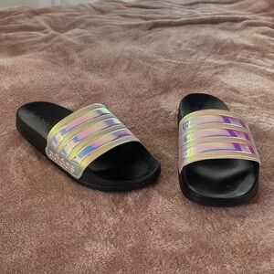 🆕 Adidas Adilette Slides Iridescent/Holographic Women’s 7